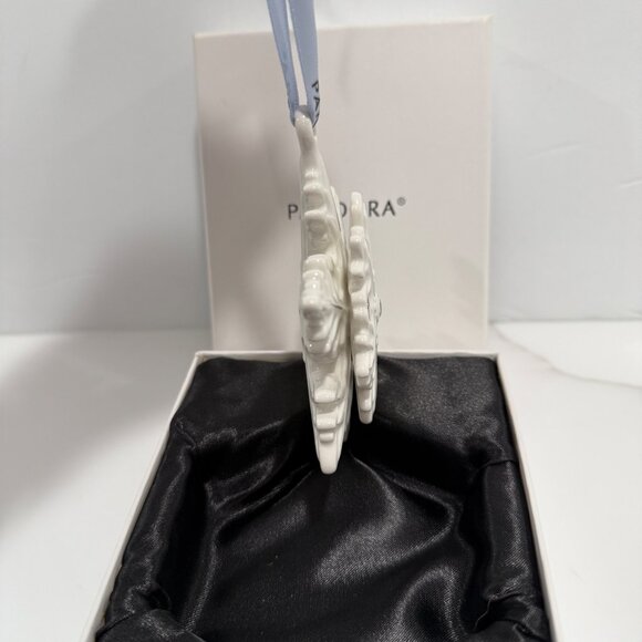 Pandora 2015 Limited Edition Porcelain Snowflake Ornament with Box Ivory Silver - Picture 7 of 9